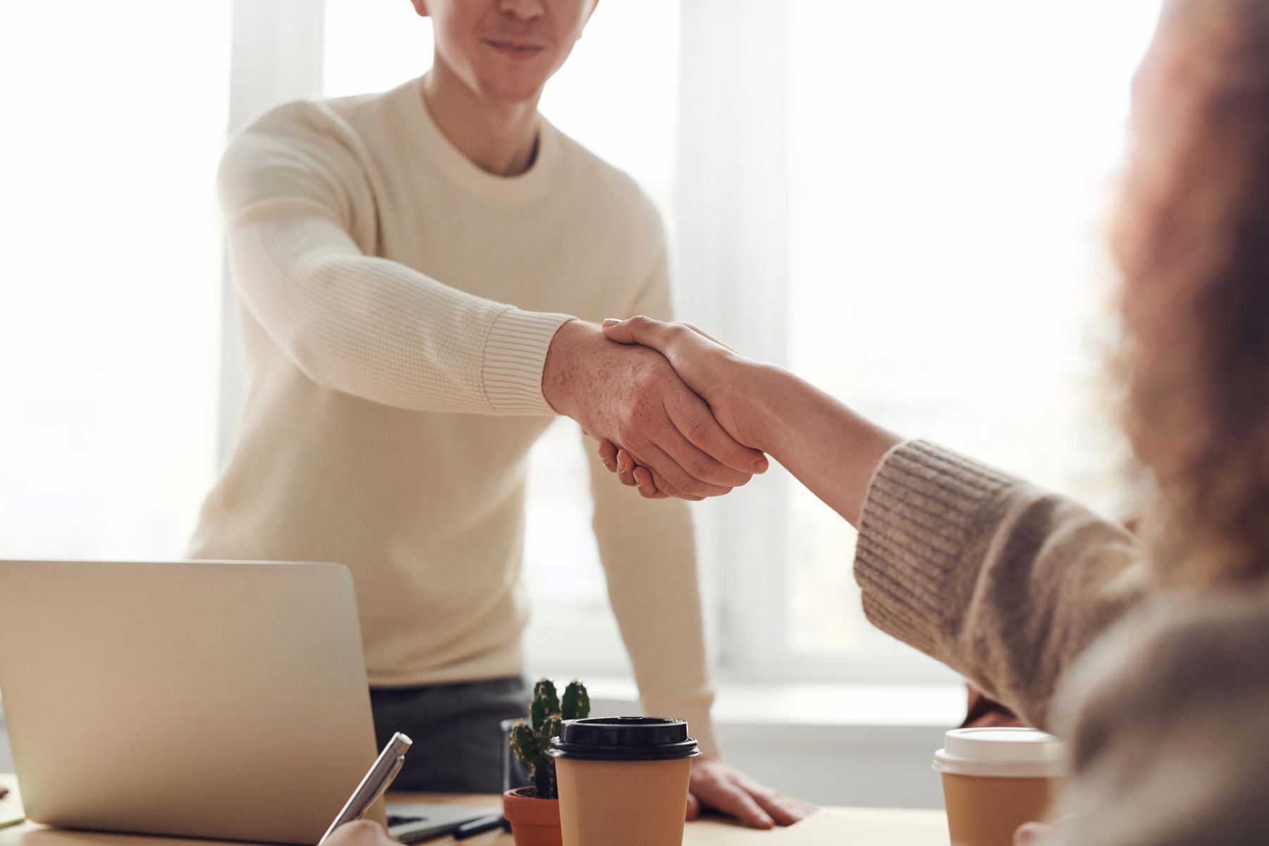 服务企业客户运营小程序与 CRM